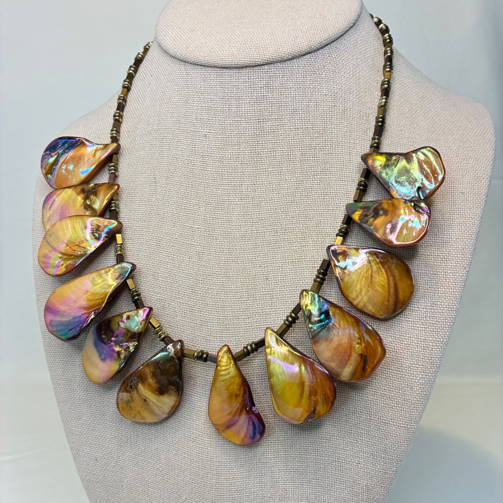 Vintage Mother of Pearl Necklace Shell Statement Artisan Iridescent Golden Bead - Picture 14 of 15